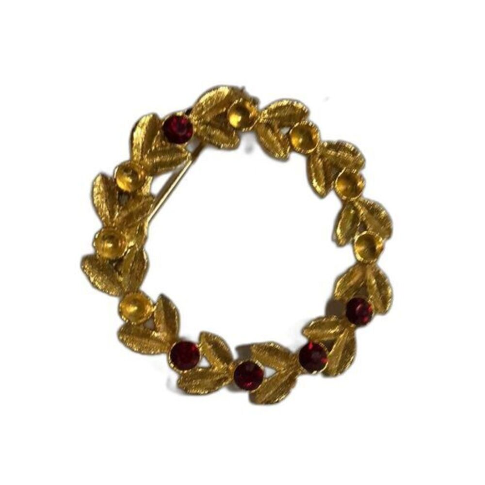 Vintage garnet round gold‎ tone leaf wreath brooch /pin